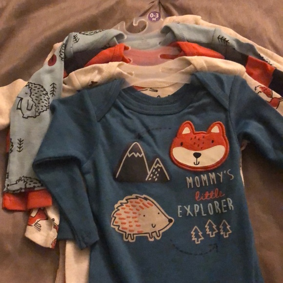 5pc fox onesies bundle - Picture 1 of 6